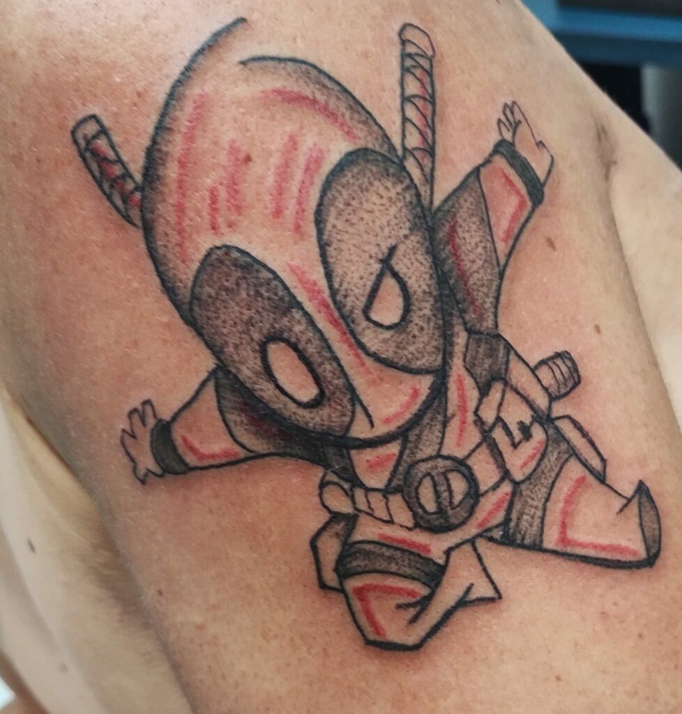 Dead Pool Tattoo Par Leonie Kats Tattoo & Piercing