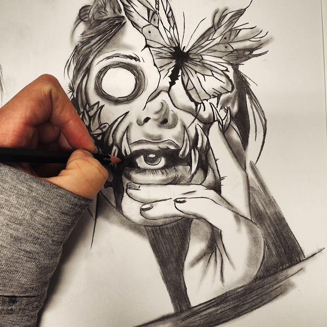 Démon Œil Dessin  passionnés par notre métier.
Leonie kats tattoo et Piercing à Troyes