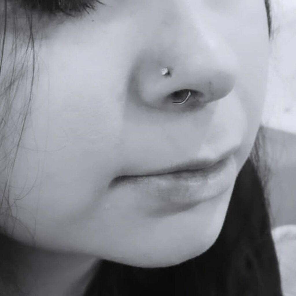 Piercing Nez, narine, Leonie Kats Tattoo et Piercing à Troyes
