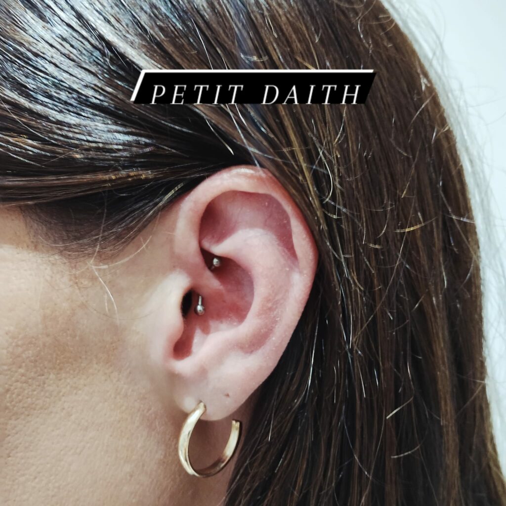 Piercing Daith Par Leonie Kats Tattoo & Piercing