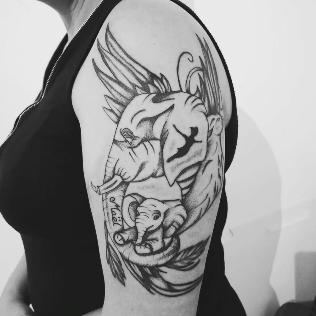 Elephant Phenix Tattoo Par Leonie Kats Tattoo & Piercing